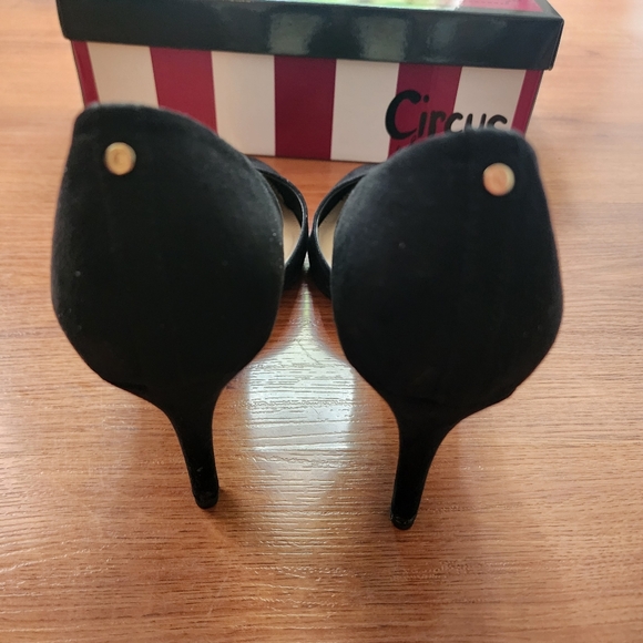 Circus By Sam Edelmam Black Suede 3" Heels Size 9 - Picture 5 of 8